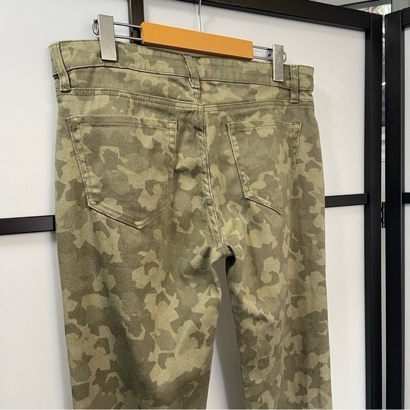Joe Fresh Green & Brown Camo Print Ultraslim Denim Jean Womens - Picture 6 of 9